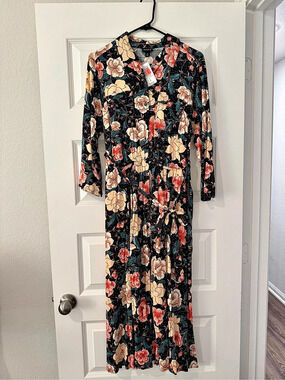 Torrid Black Floral Challis Button-Front Midi Dress Black & Pink Size 0